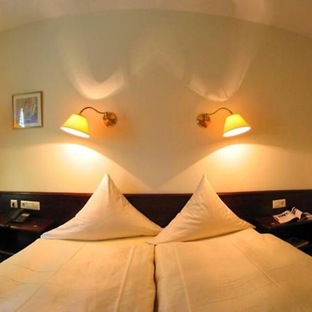 Hotel Waldhaus Hügelsheim Kültér fotó
