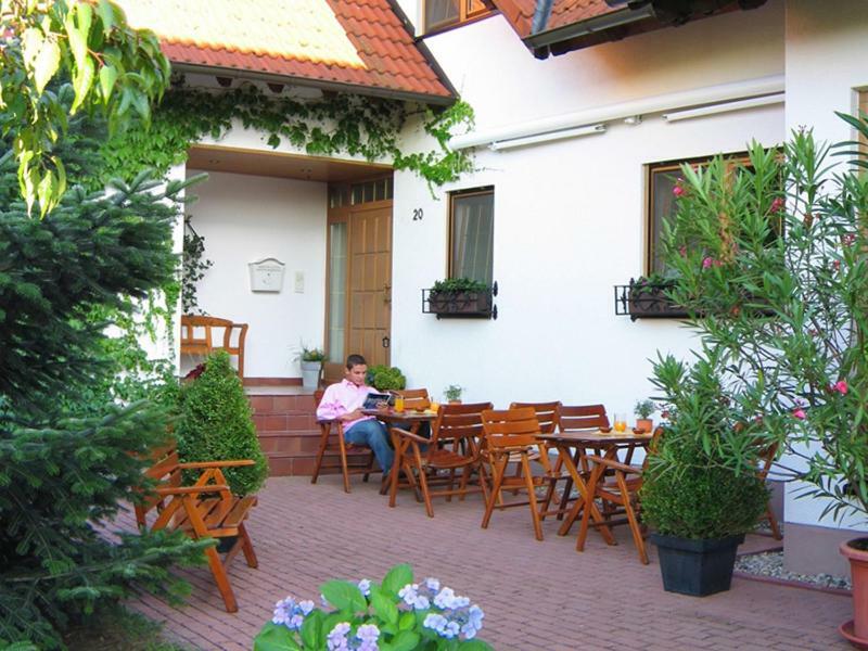 Hotel Waldhaus Hügelsheim Kültér fotó